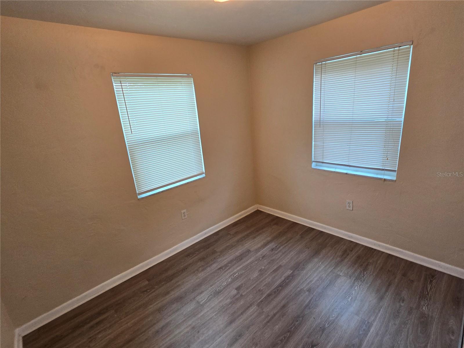 Image 18 of 21 For 22147 Bahama Lane