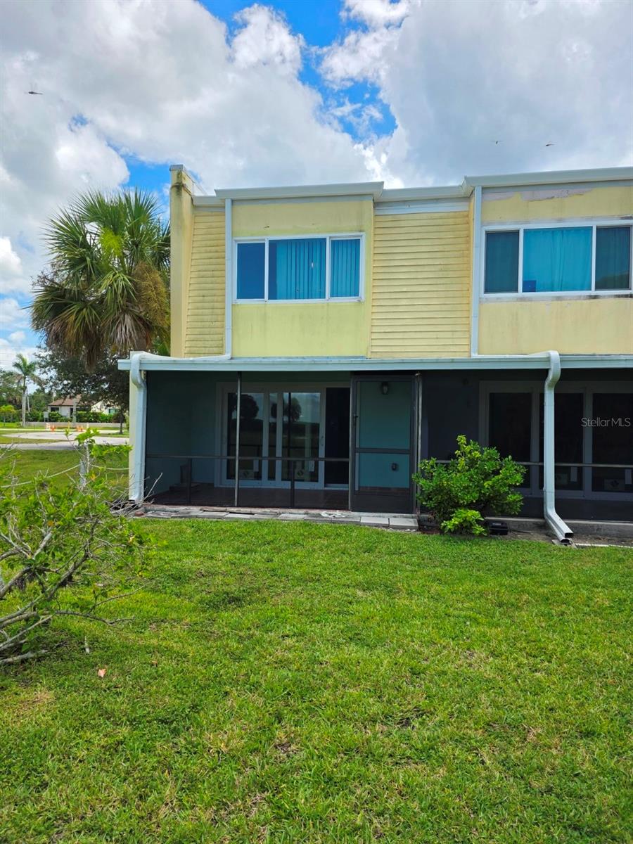 Image 22 of 22 For 1020 Marion Avenue 41