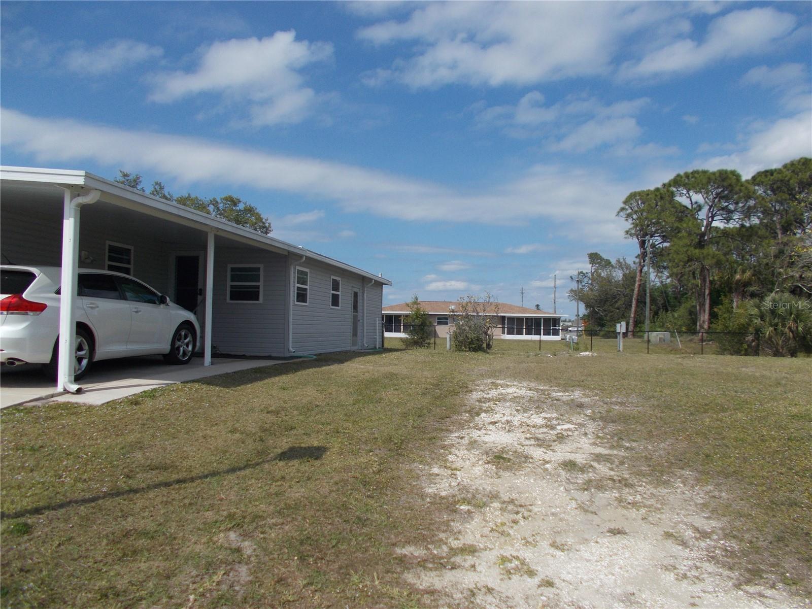 Image 2 of 31 For 5552 Holiday Park Boulevard