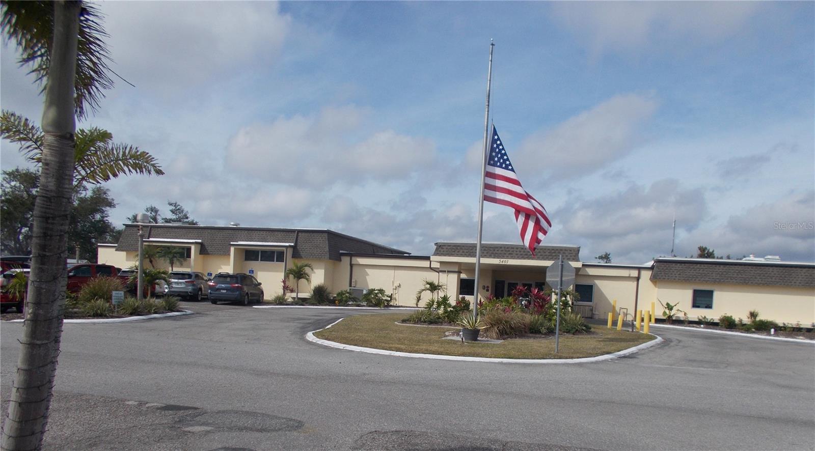Image 8 of 31 For 5552 Holiday Park Boulevard