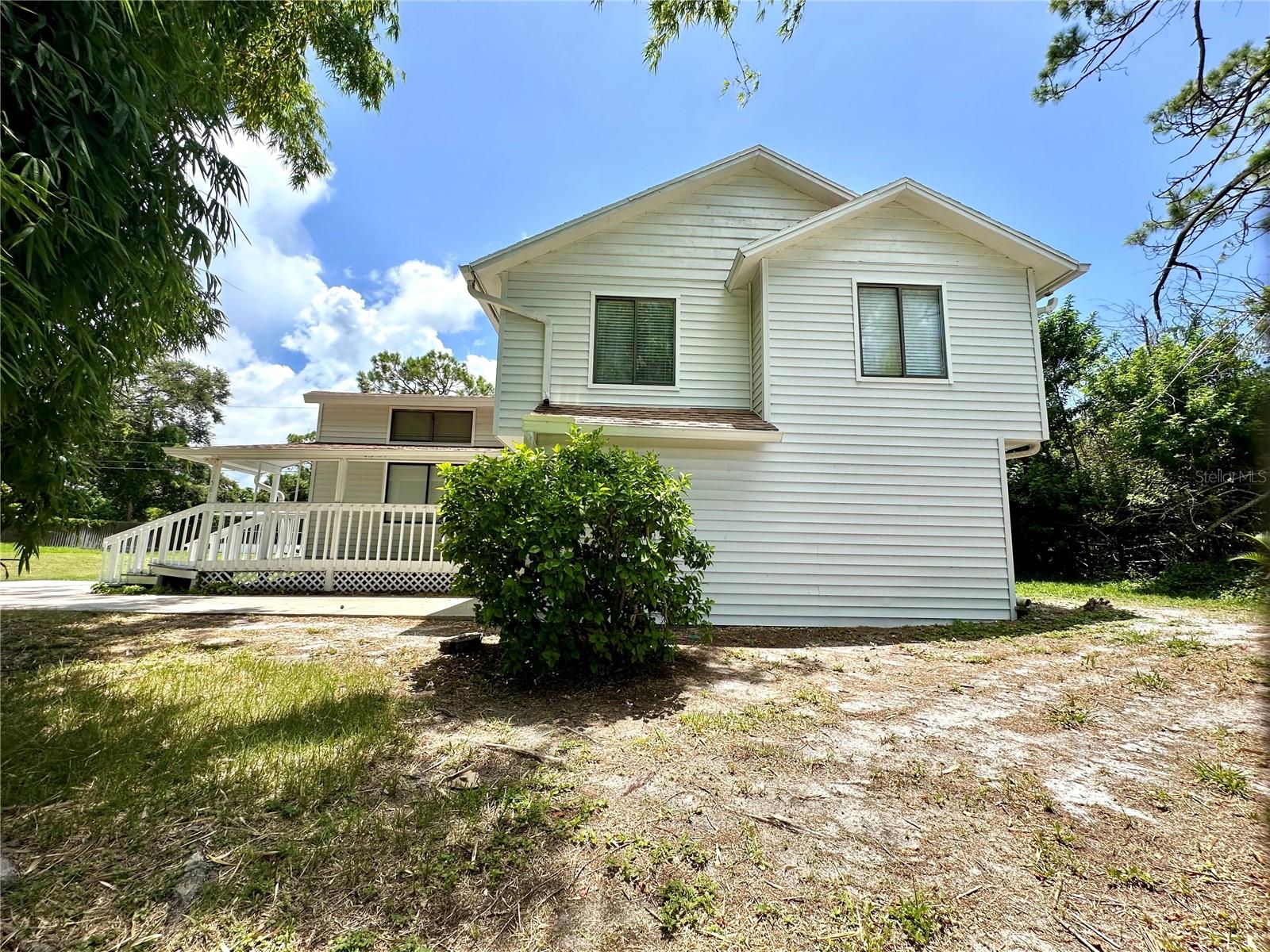Image 3 of 58 For 1581 Royal Road