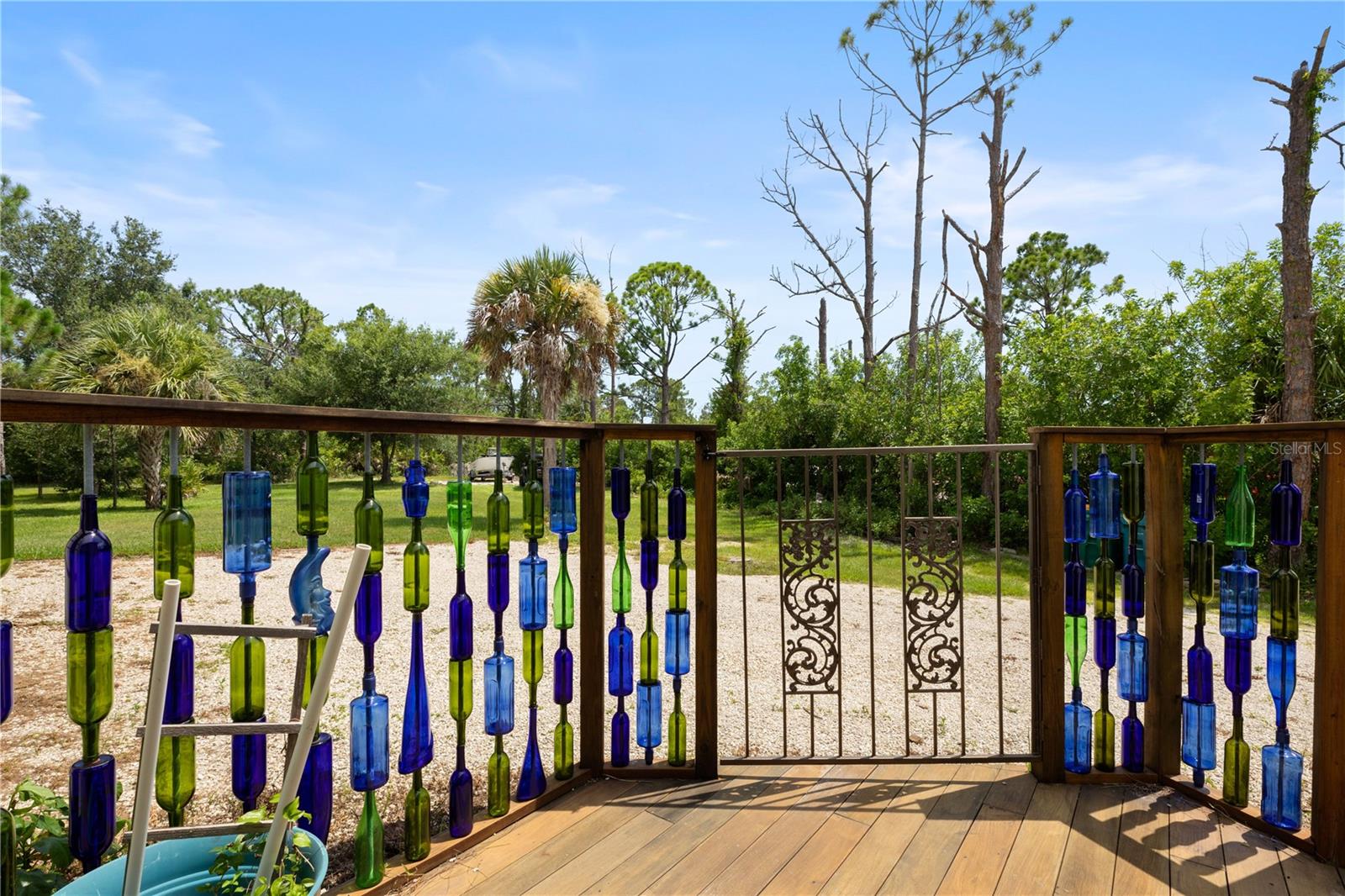 Listing photo id 25 for 7348 Coach Road