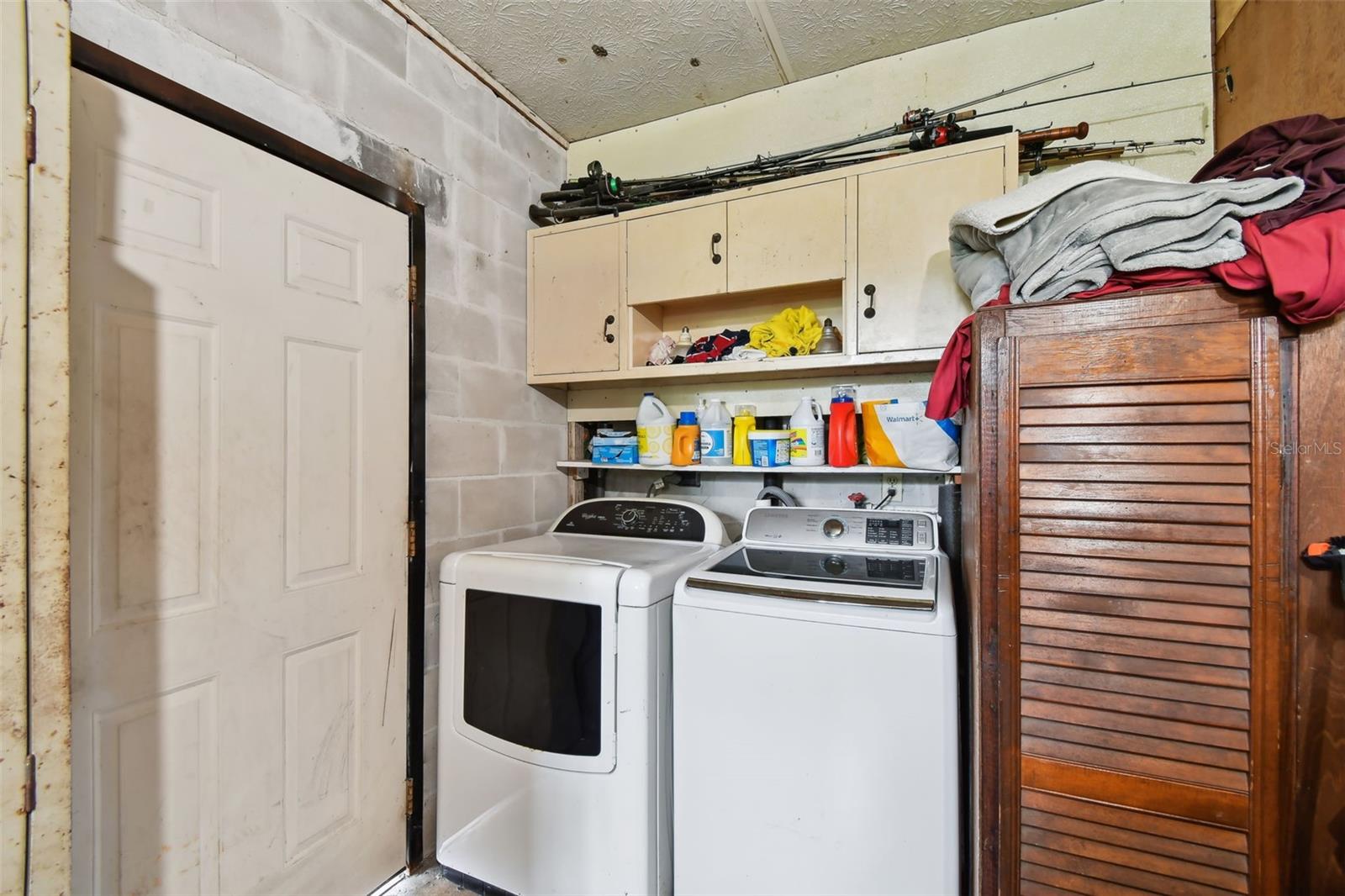 Image 24 of 47 For 8609 Walden Road