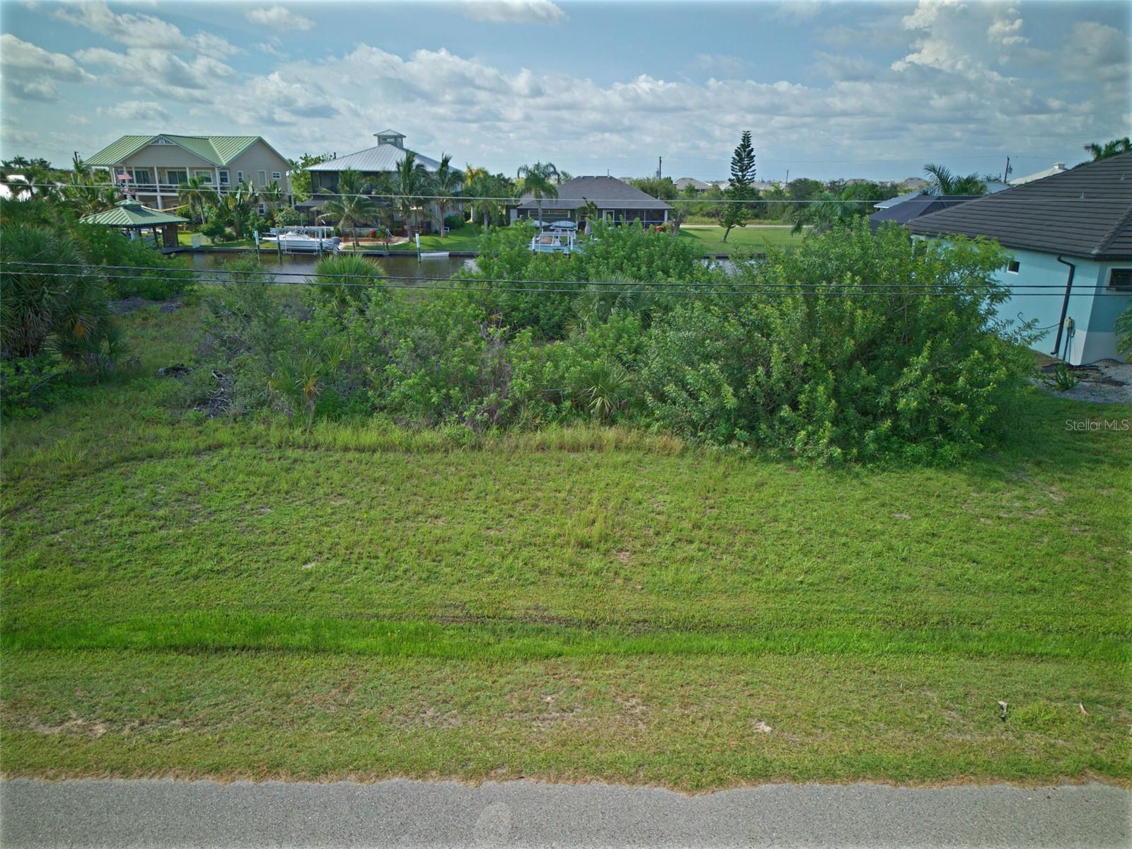 Image 5 of 18 For 15482 Meacham Circle