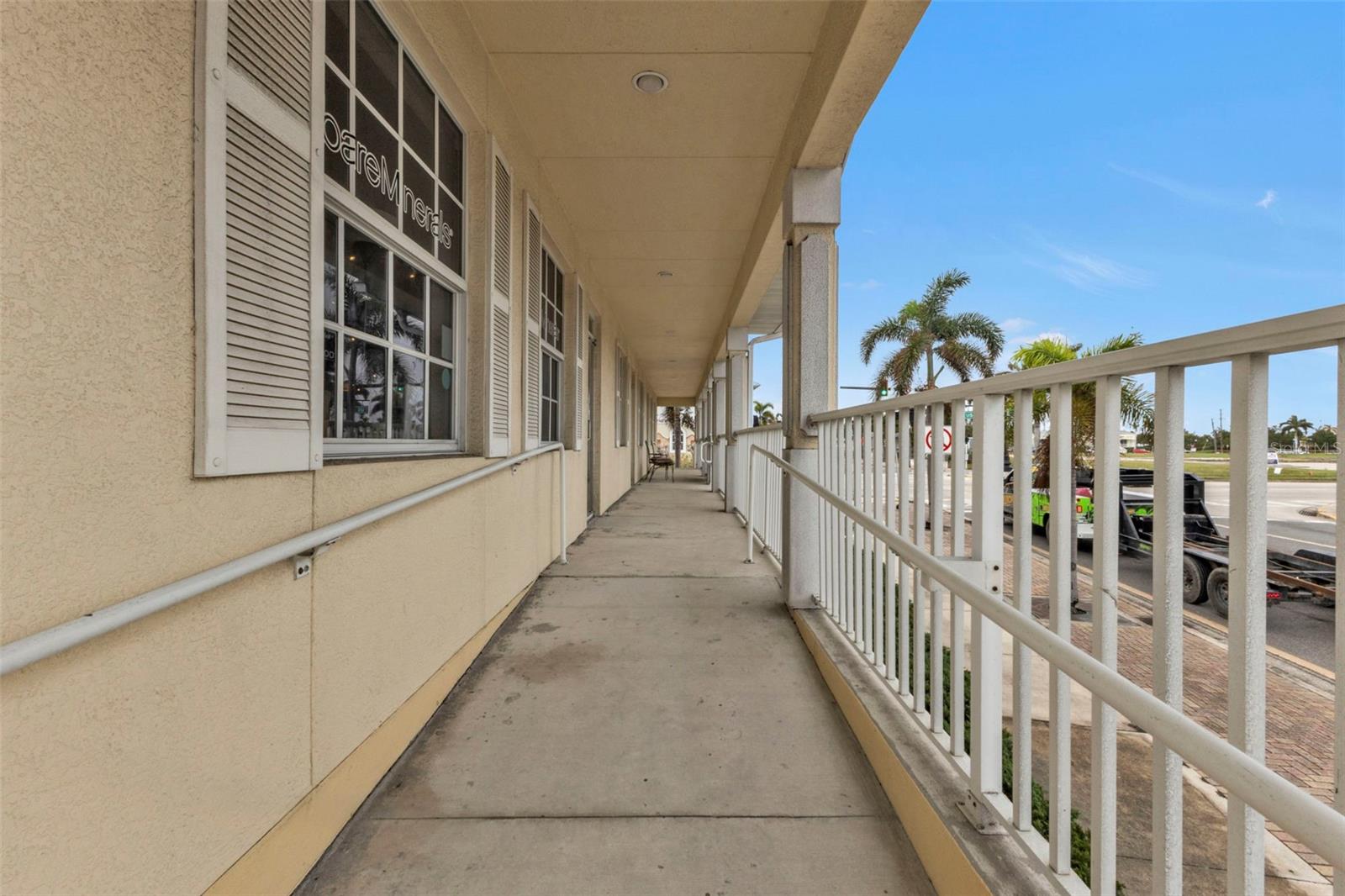 Image 3 of 7 For 208 Tamiami Trail