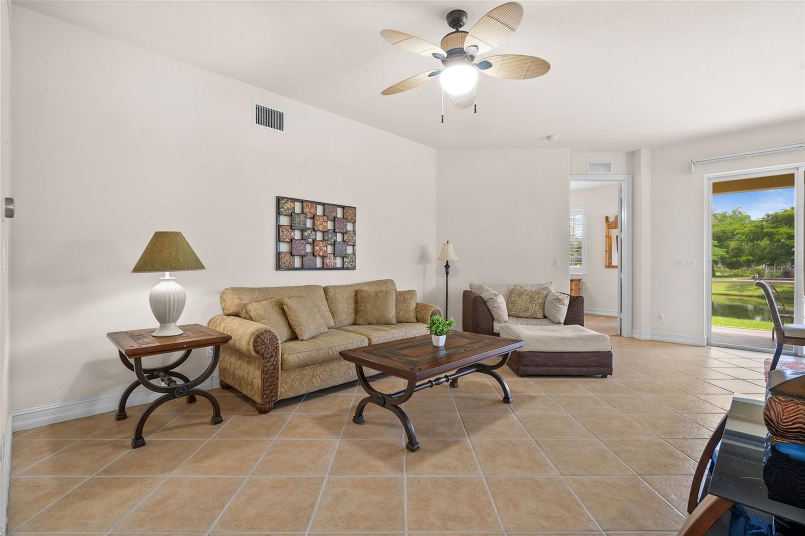 Image 12 of 50 For 5626 Cape Harbour Drive 102