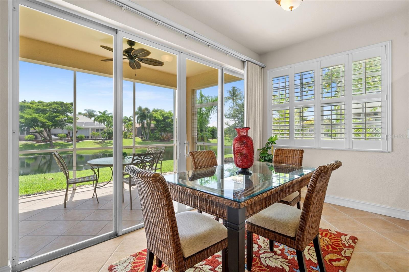 Image 15 of 50 For 5626 Cape Harbour Drive 102