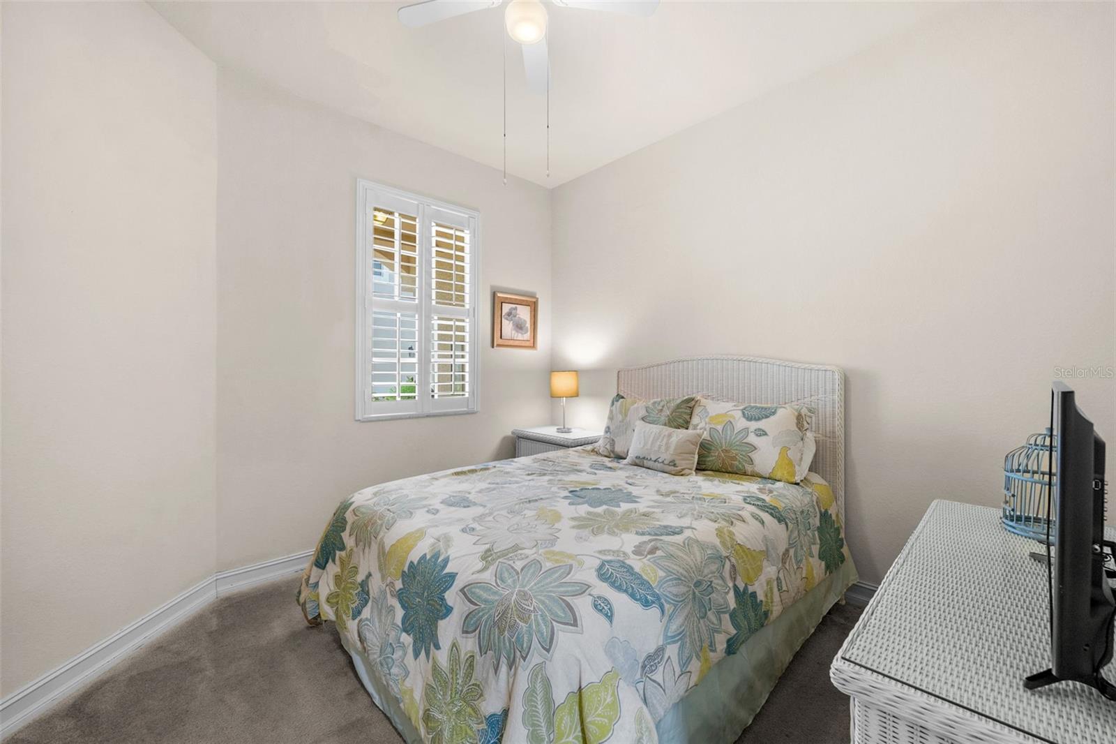 Image 22 of 50 For 5626 Cape Harbour Drive 102