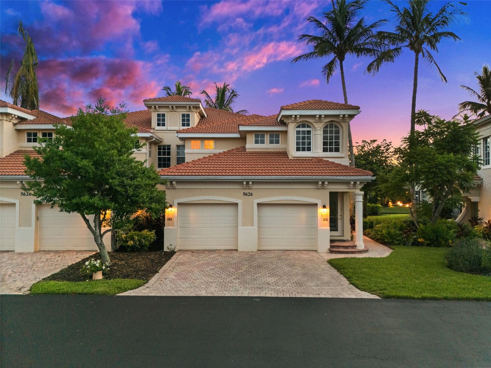 Image 39 of 50 For 5626 Cape Harbour Drive 102