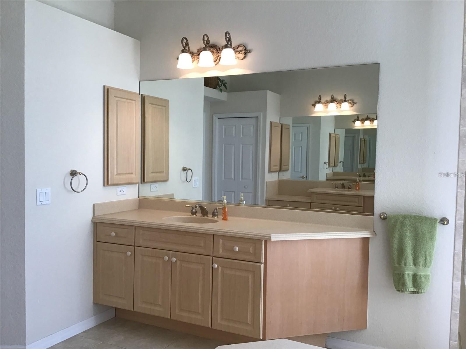 Image 17 of 19 For 1292 Hillsborough Boulevard