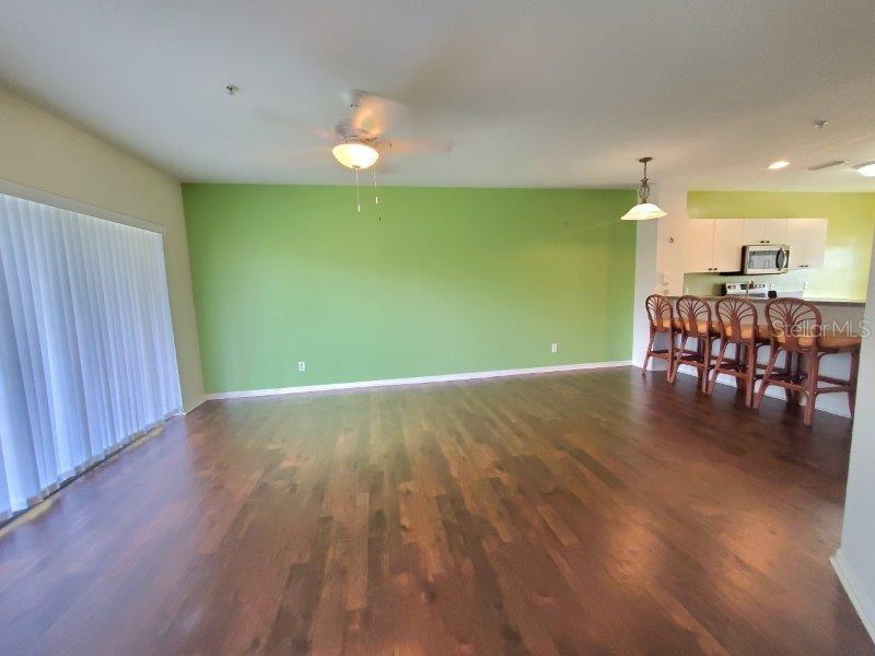 Image 20 of 31 For 2060 Willow Hammock Circle 206