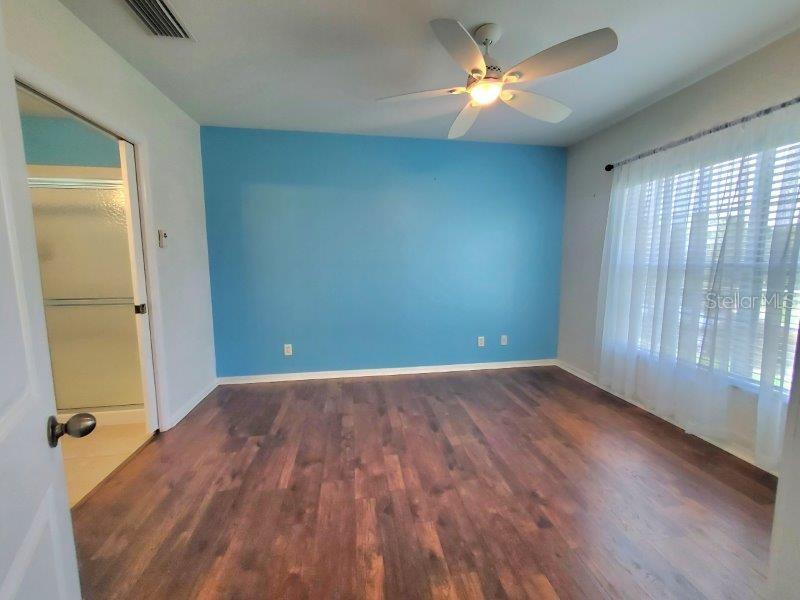 Image 21 of 31 For 2060 Willow Hammock Circle 206