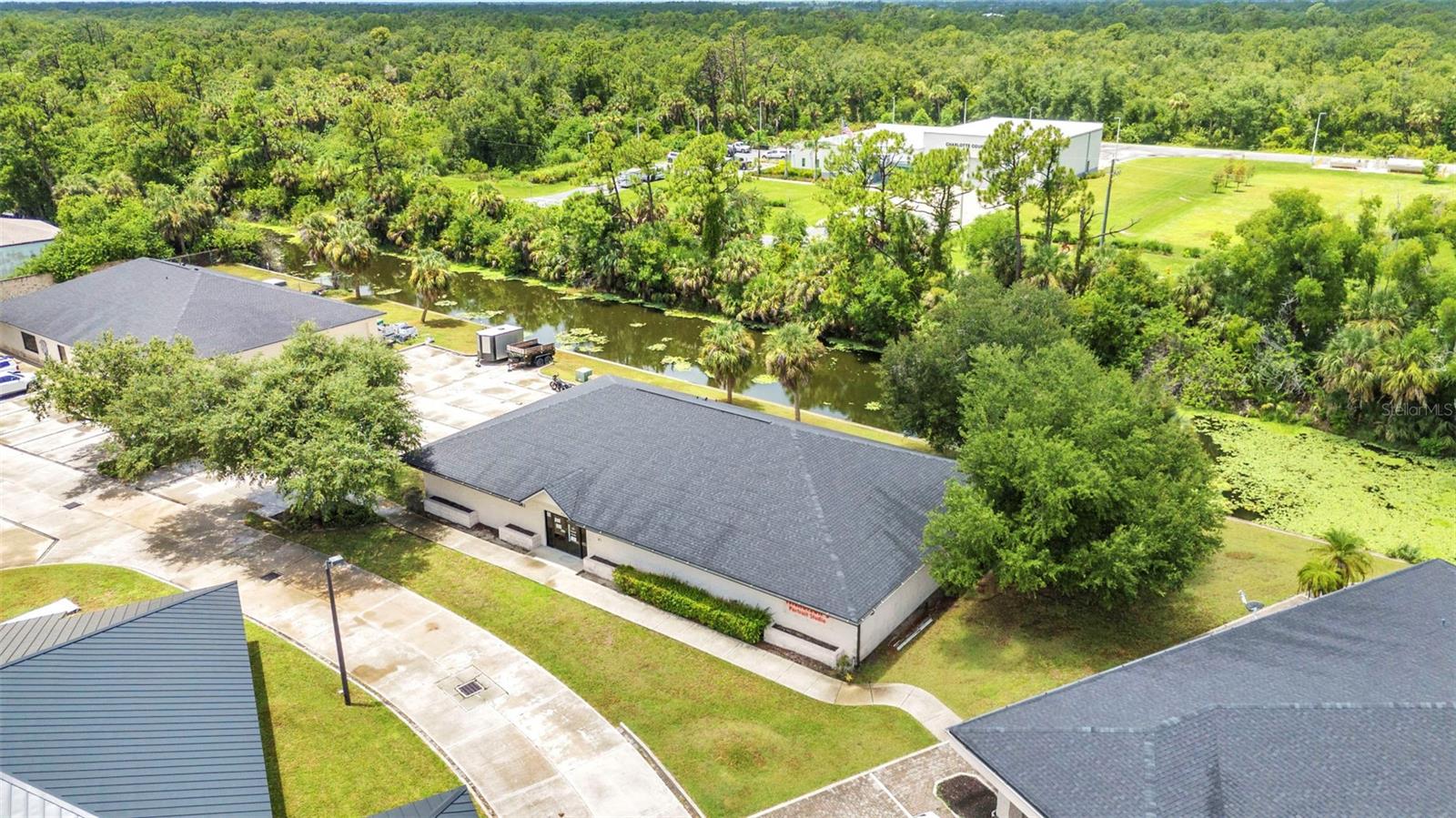 Image 6 of 37 For 983 Tamiami Trail