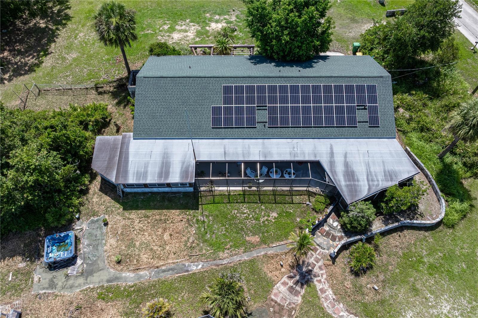 Image 8 of 55 For 2065 Duncan Road