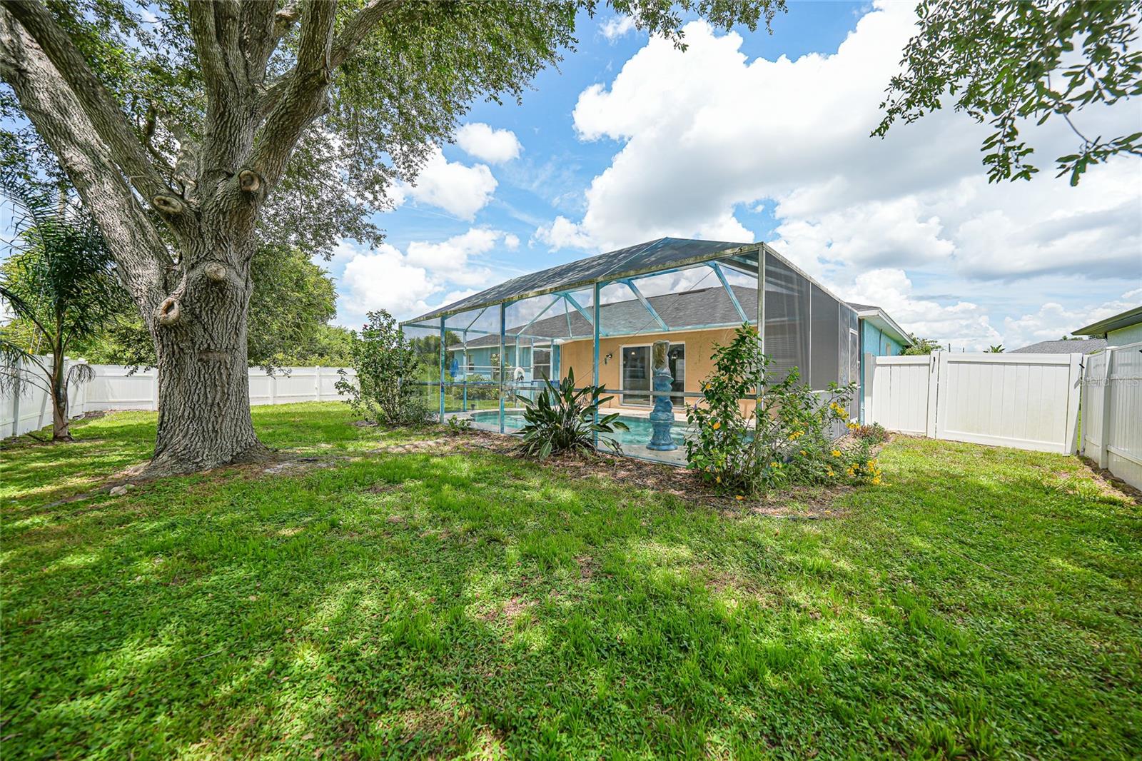 Image 15 of 25 For 8333 Atmore Avenue