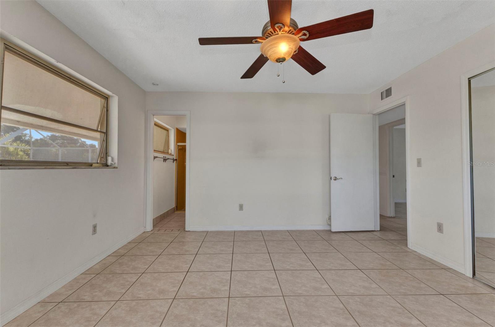 Image 16 of 65 For 1580 Hayworth Road