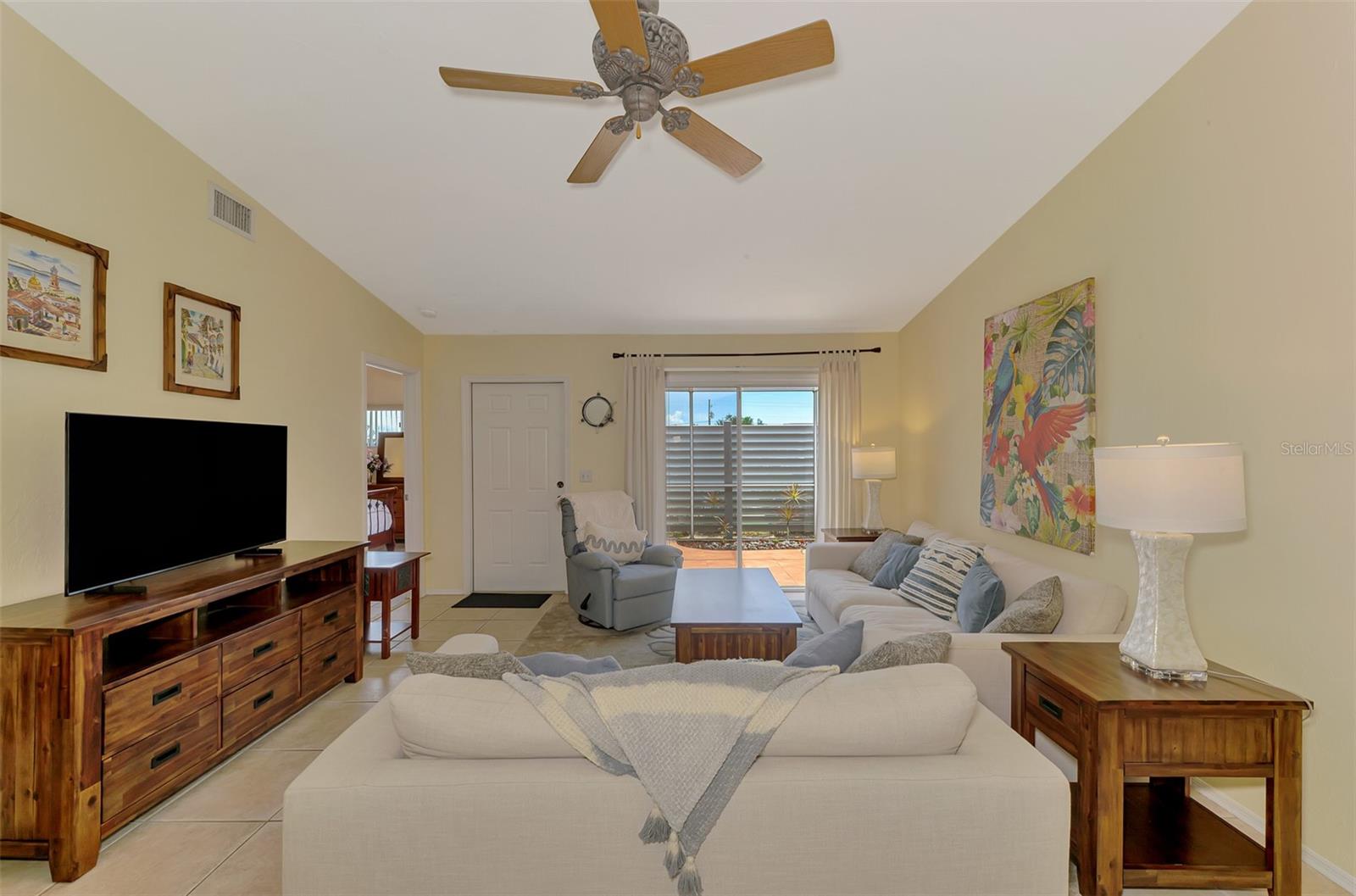 Image 11 of 67 For 3300 Loveland Boulevard 3103
