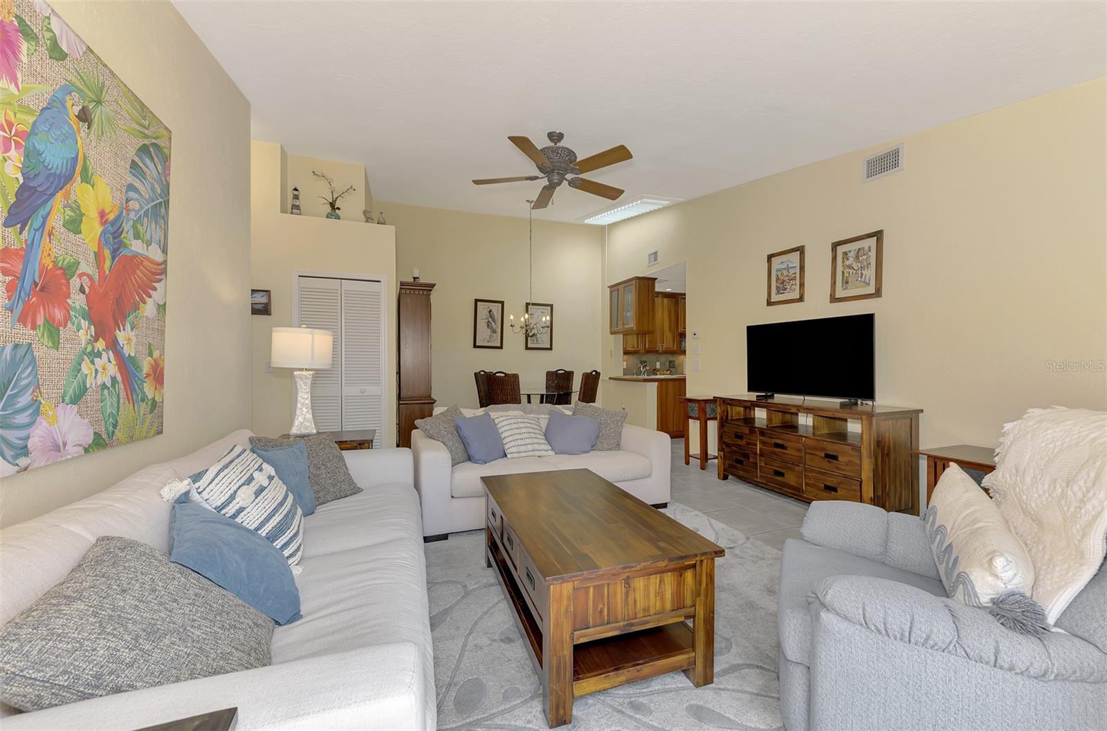 Image 14 of 67 For 3300 Loveland Boulevard 3103