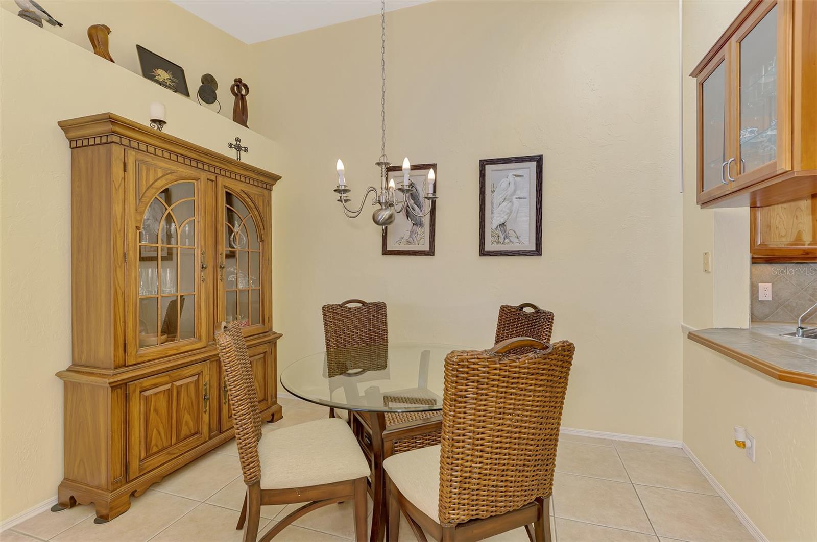 Image 15 of 67 For 3300 Loveland Boulevard 3103