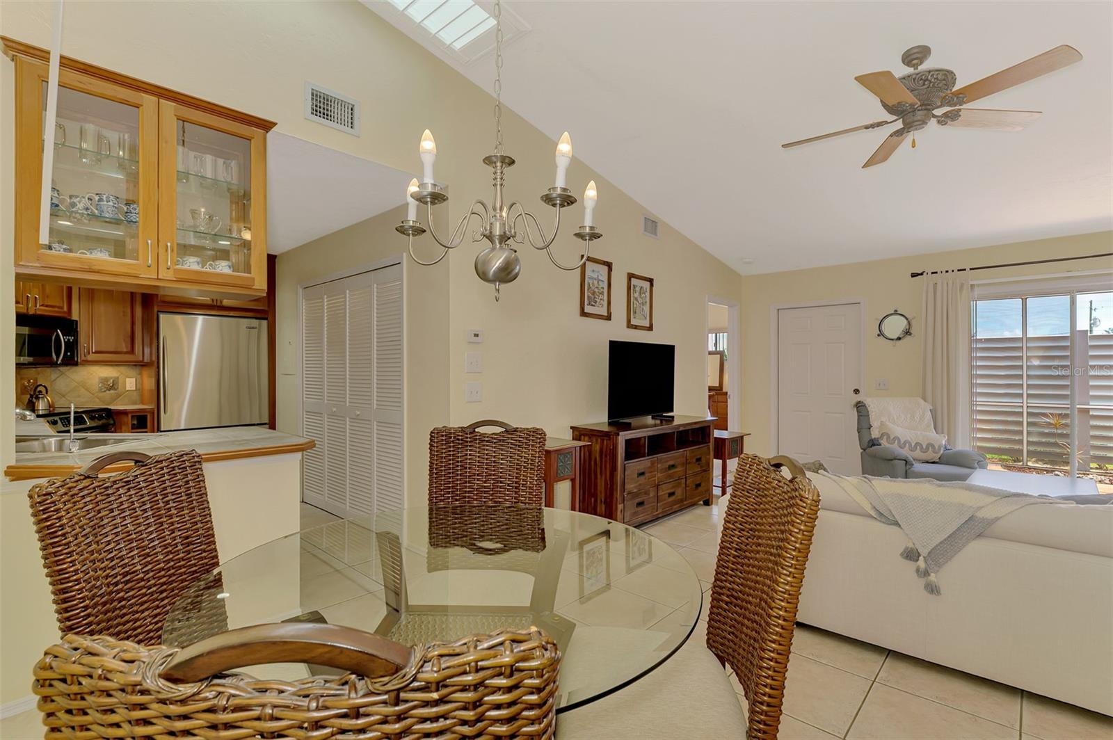 Image 17 of 67 For 3300 Loveland Boulevard 3103