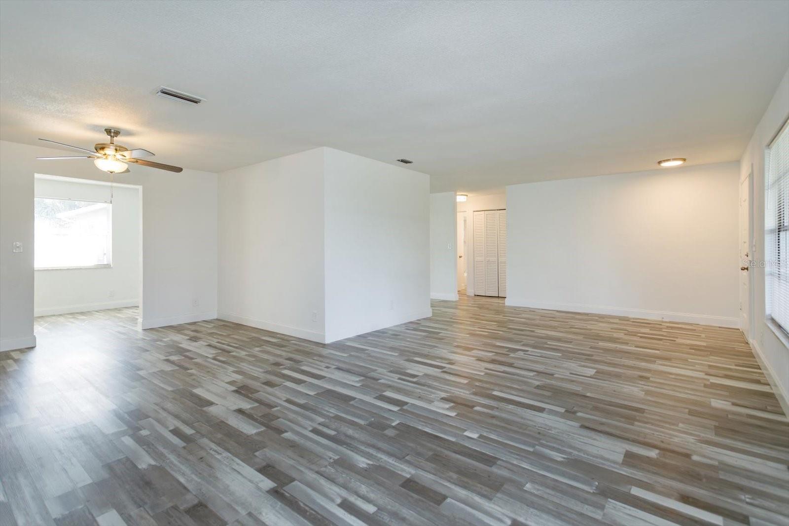 Image 4 of 25 For 4319 Peninsula Drive