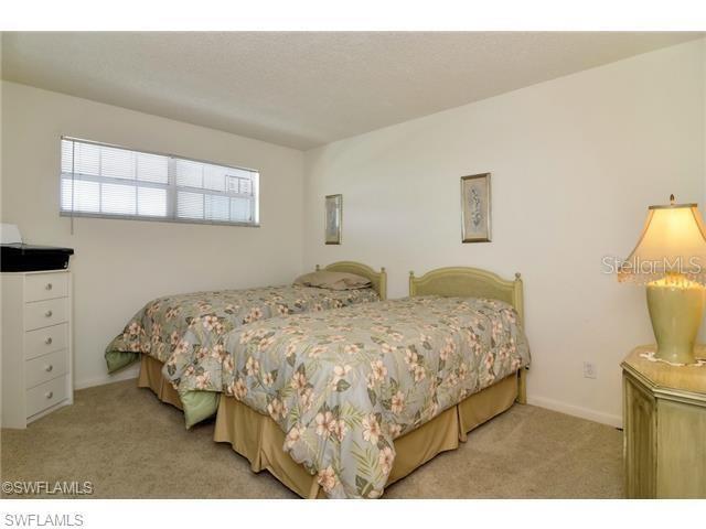 Image 10 of 17 For 1900 Alamanda Drive 305