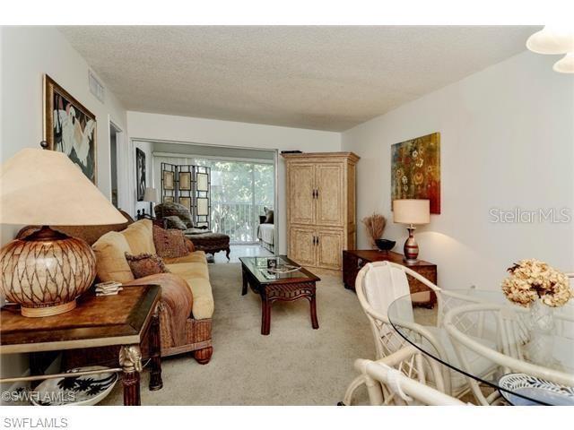 Image 3 of 17 For 1900 Alamanda Drive 305