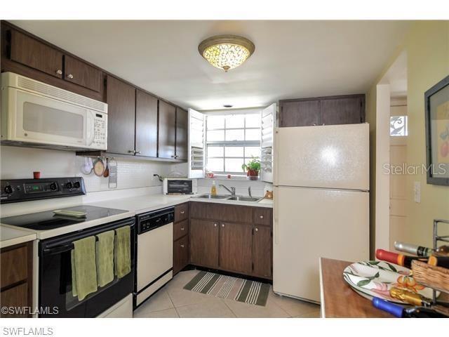 Image 5 of 17 For 1900 Alamanda Drive 305