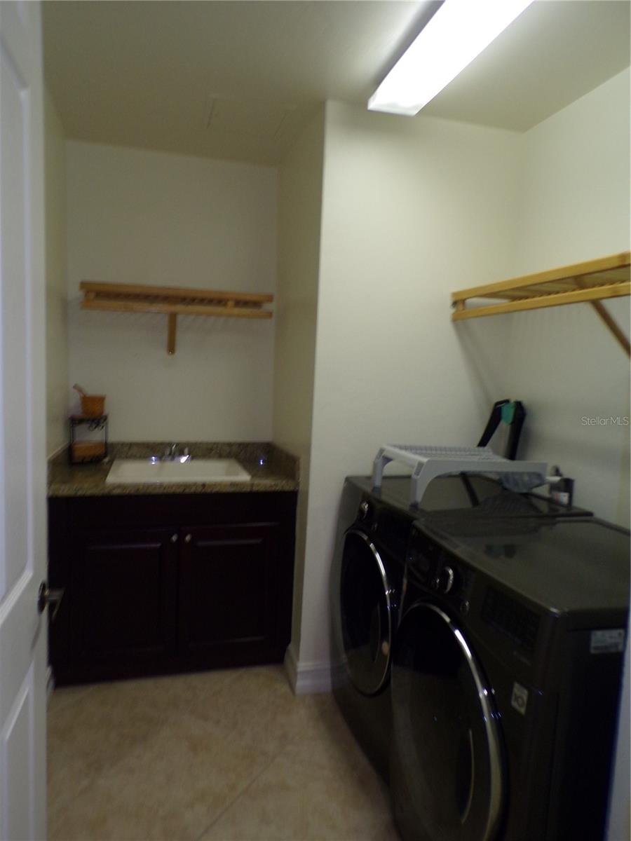 Image 18 of 64 For 87 Vivante Boulevard 8721
