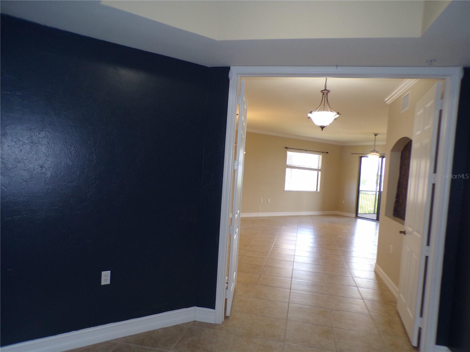 Image 2 of 64 For 87 Vivante Boulevard 8721
