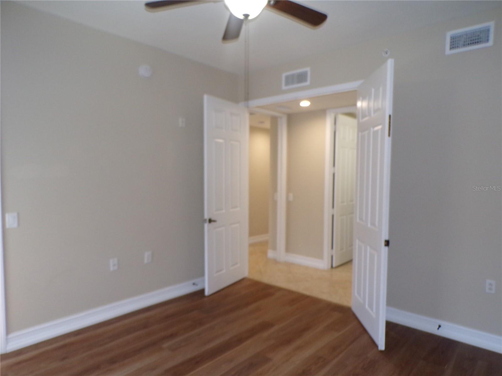 Image 22 of 64 For 87 Vivante Boulevard 8721
