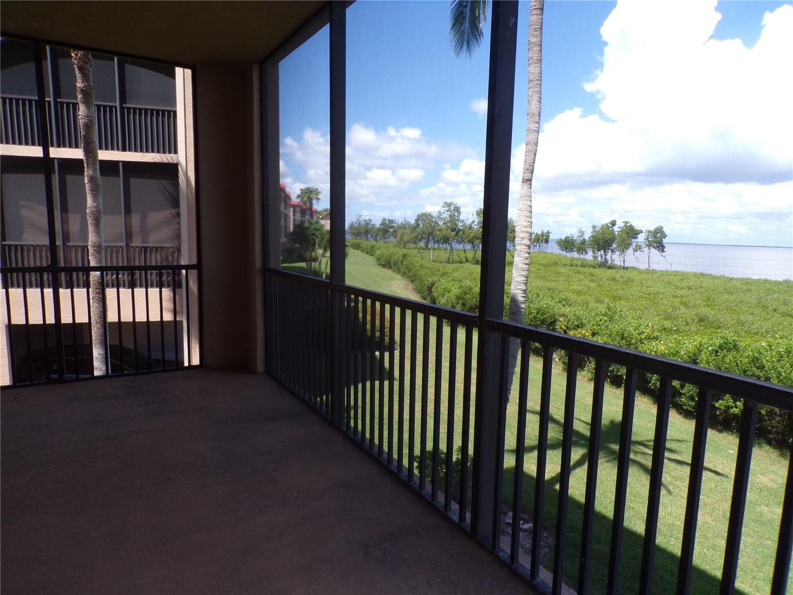 Image 38 of 64 For 87 Vivante Boulevard 8721