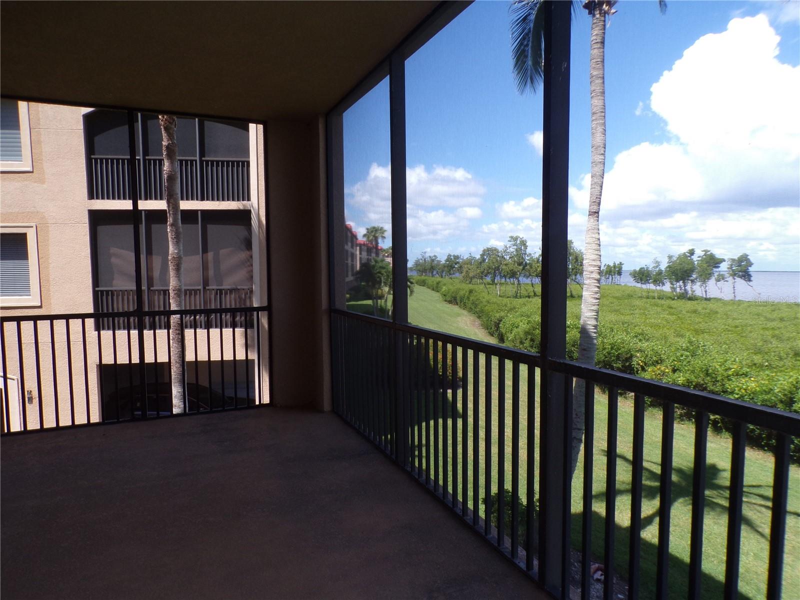Image 39 of 64 For 87 Vivante Boulevard 8721