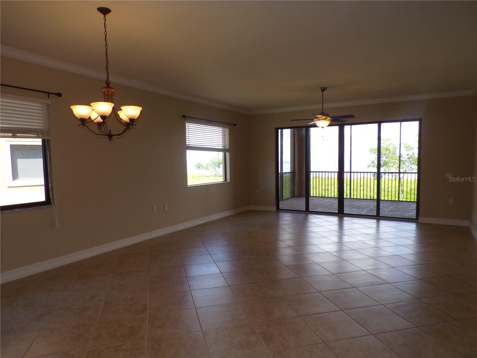 Image 4 of 64 For 87 Vivante Boulevard 8721