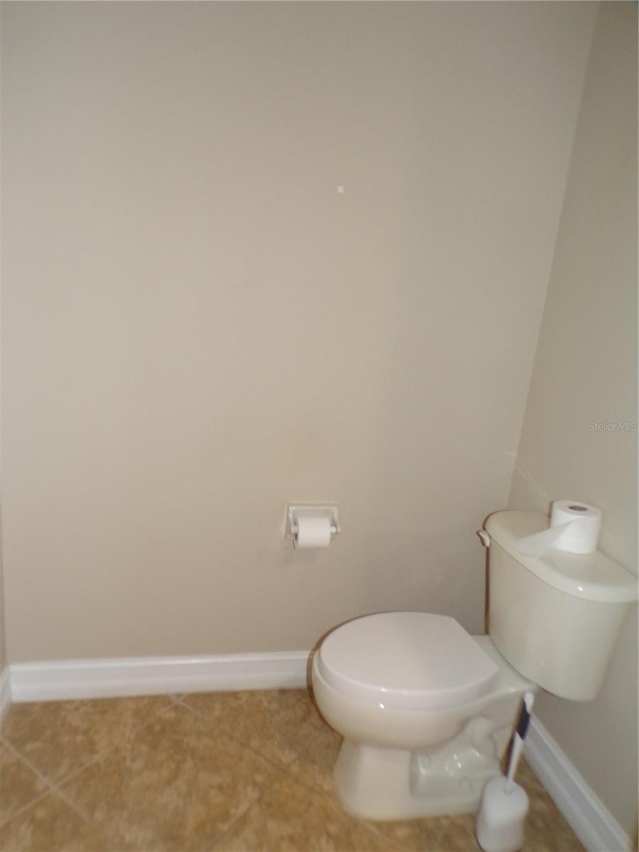 Image 43 of 64 For 87 Vivante Boulevard 8721