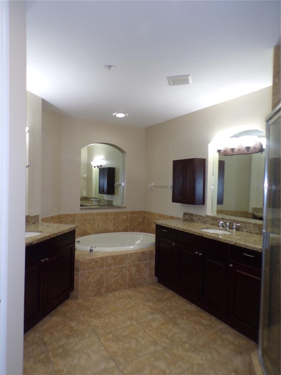 Image 44 of 64 For 87 Vivante Boulevard 8721