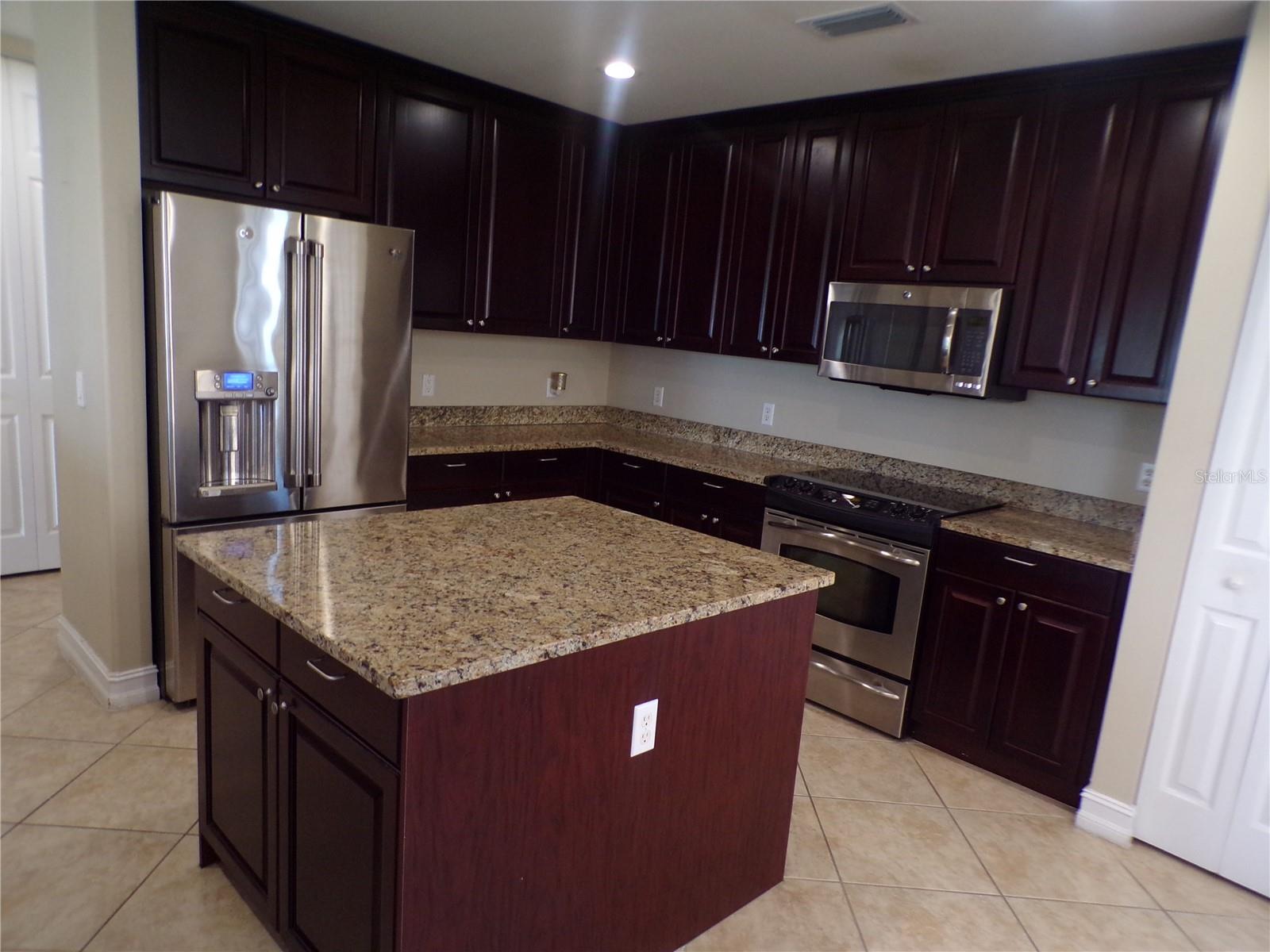 Image 57 of 64 For 87 Vivante Boulevard 8721