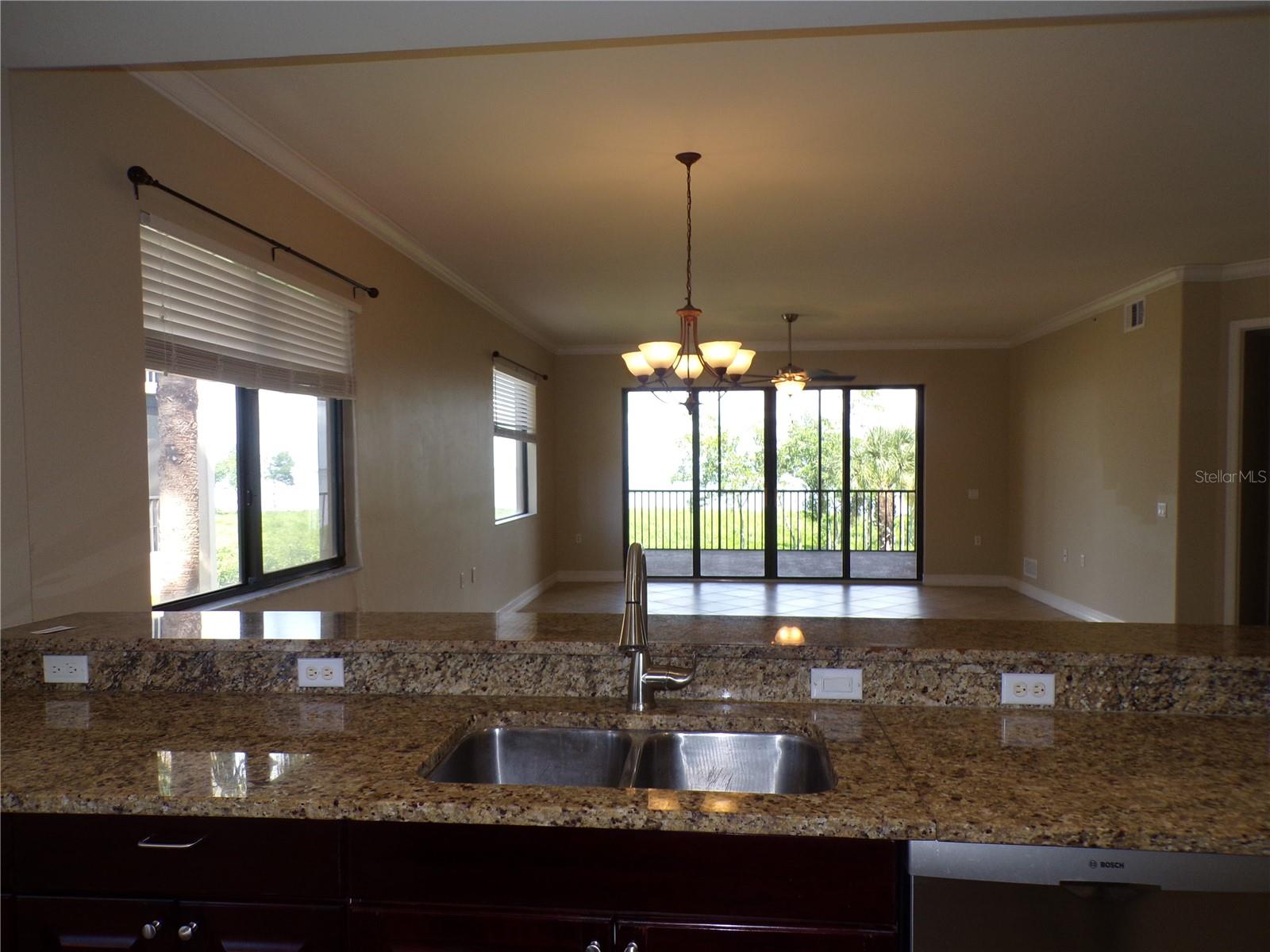 Image 8 of 64 For 87 Vivante Boulevard 8721