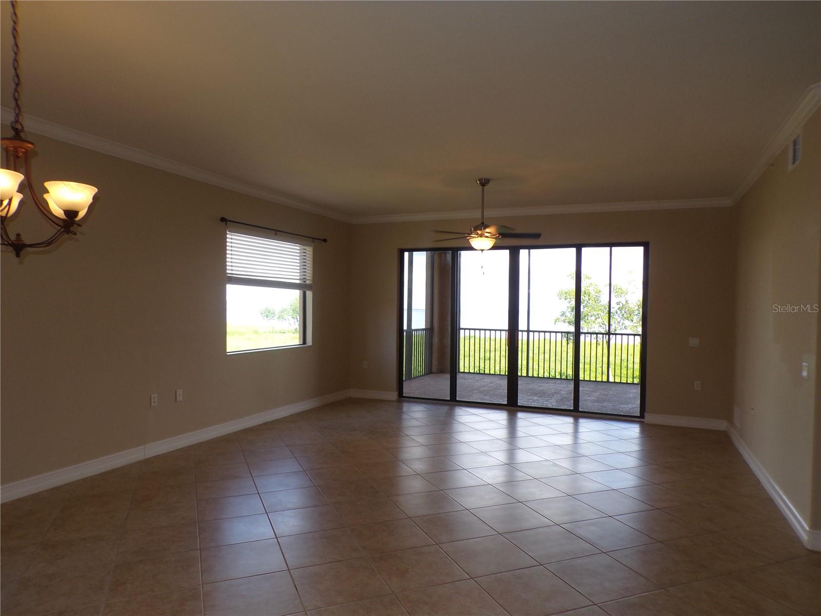 Image 9 of 64 For 87 Vivante Boulevard 8721