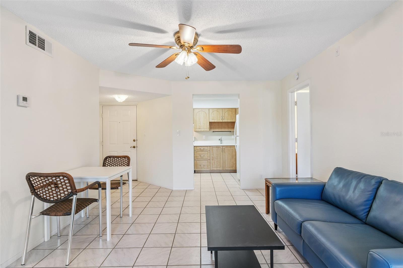 Image 8 of 37 For 19505 Quesada Avenue Ss201