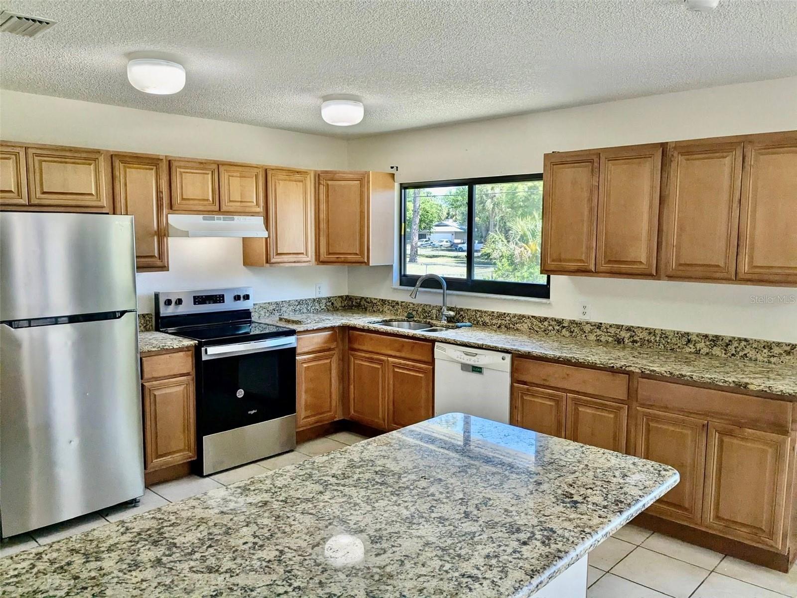 Image 6 of 23 For 5608 Kismet Terrace