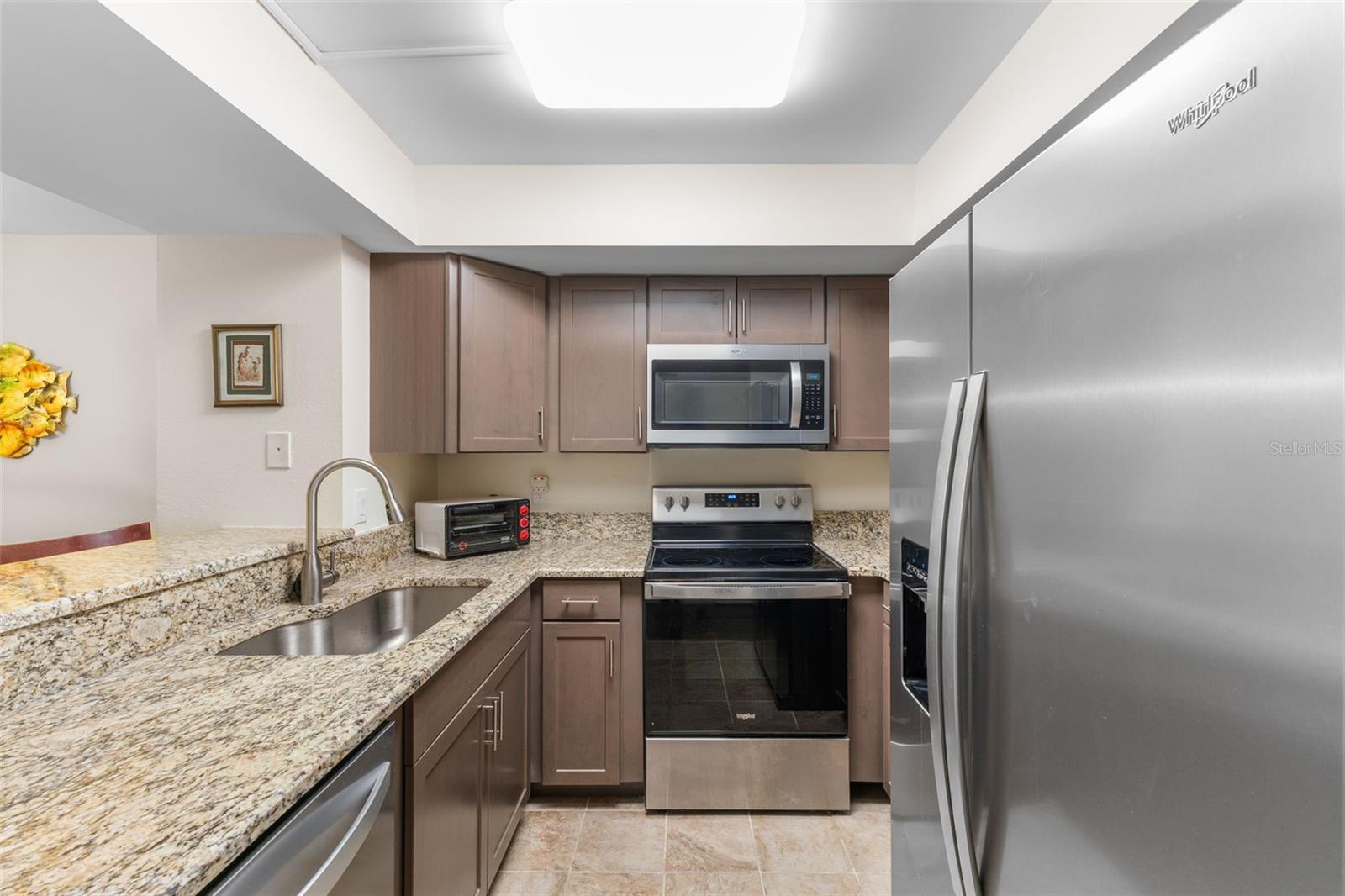 Image 11 of 47 For 19505 Quesada Avenue C201