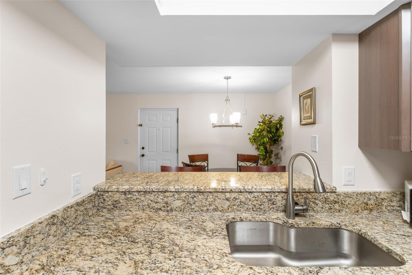 Image 12 of 47 For 19505 Quesada Avenue C201