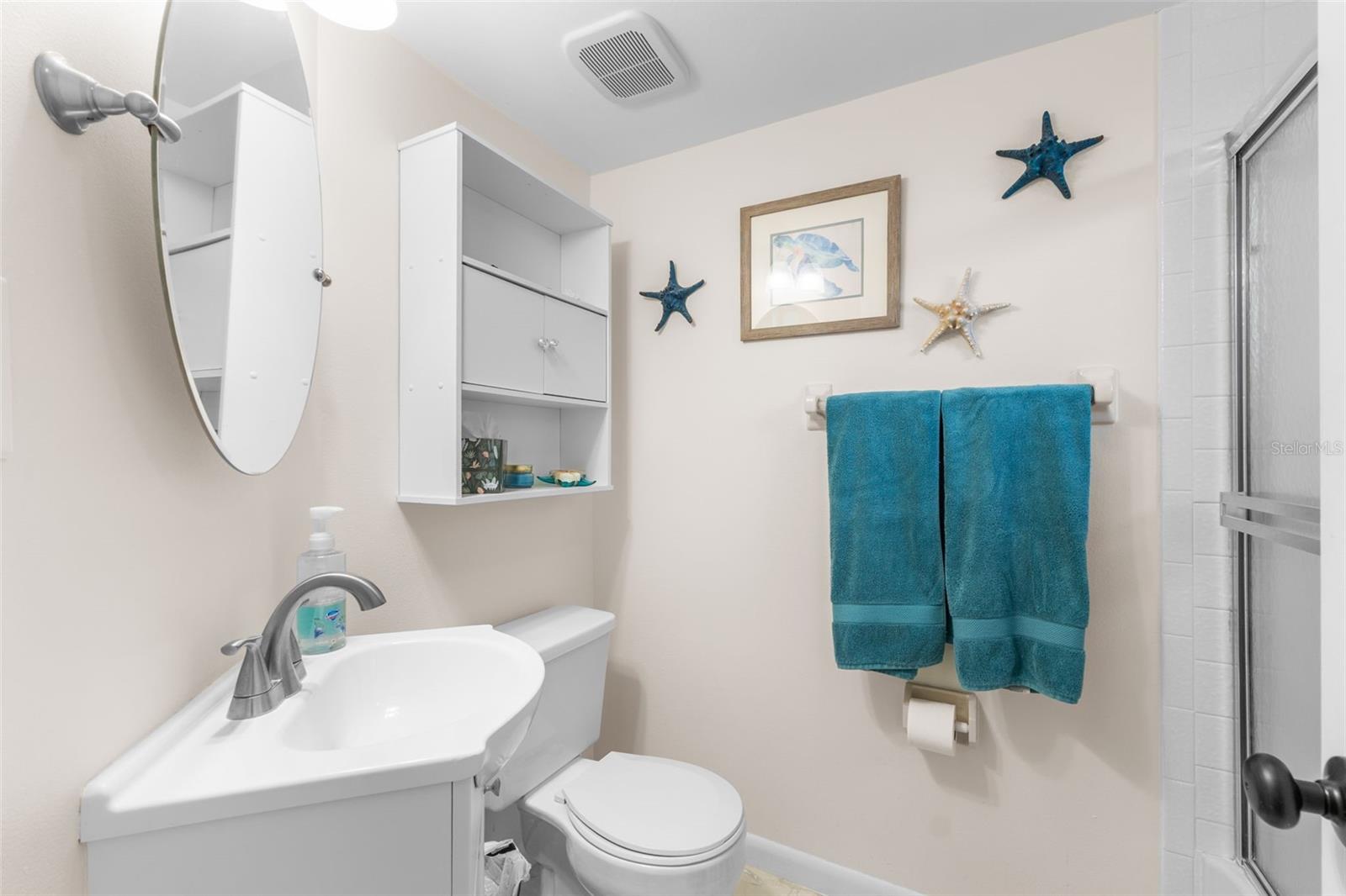 Image 26 of 47 For 19505 Quesada Avenue C201