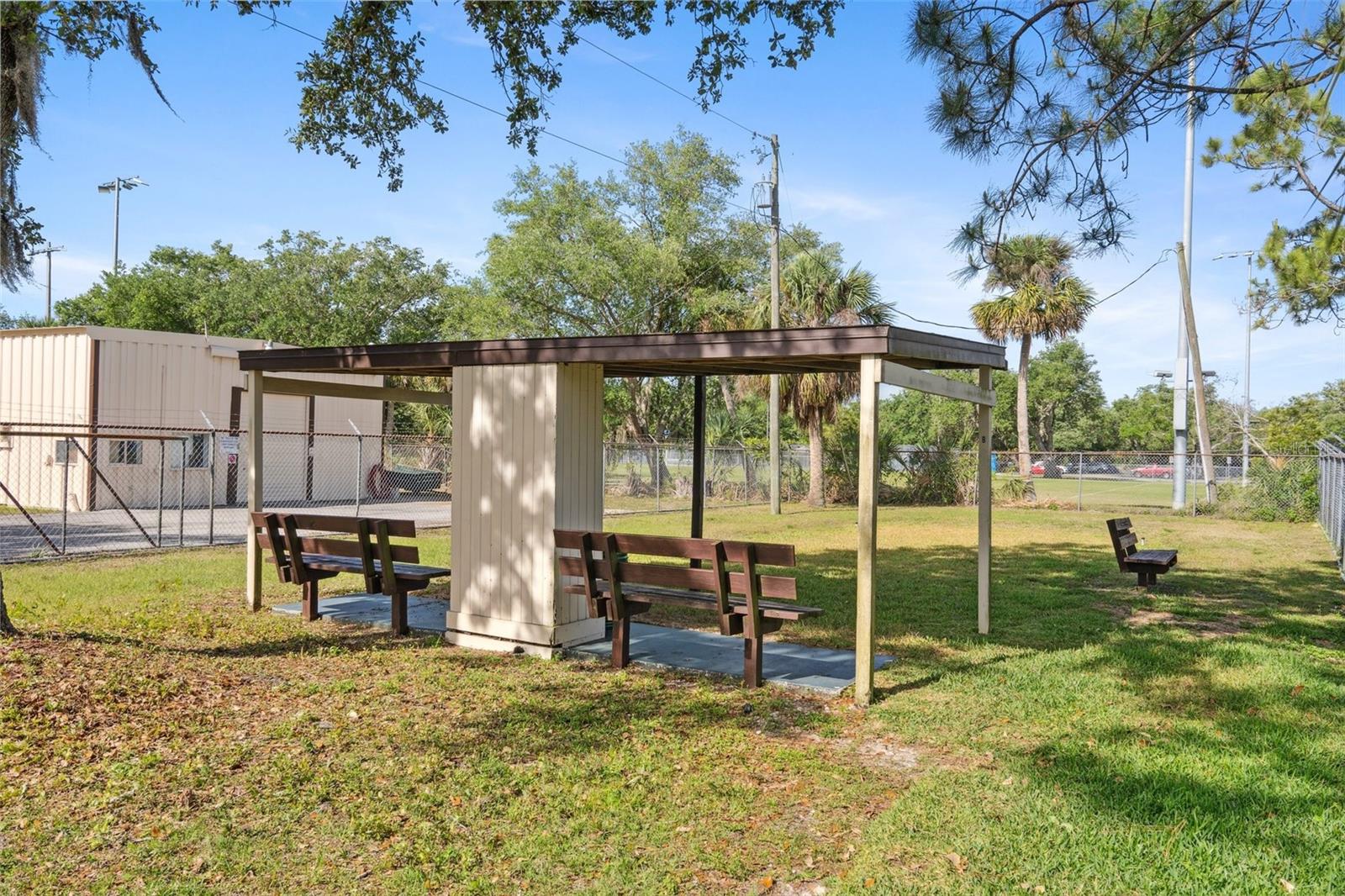 Image 31 of 47 For 19505 Quesada Avenue C201