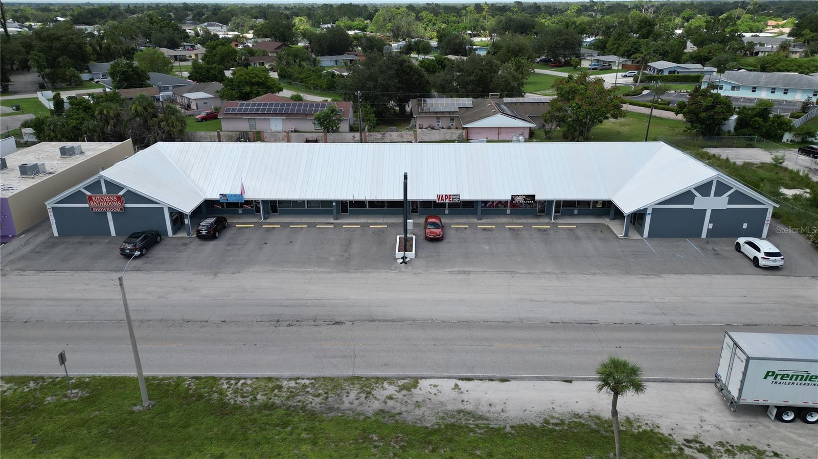 Image 2 of 12 For 3762 Tamiami Trail H