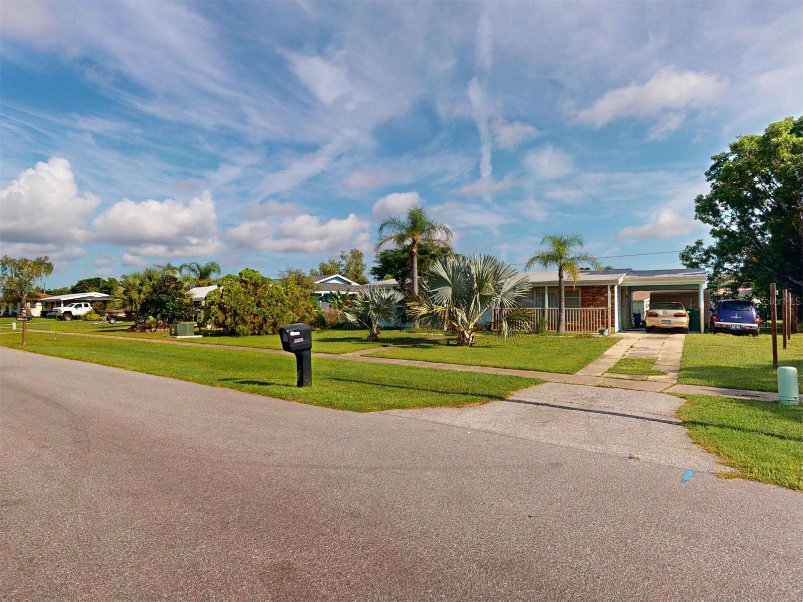Image 3 of 95 For 22268 Montrose Avenue