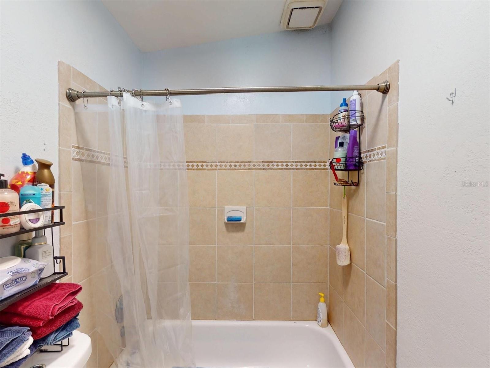 Image 30 of 95 For 22268 Montrose Avenue