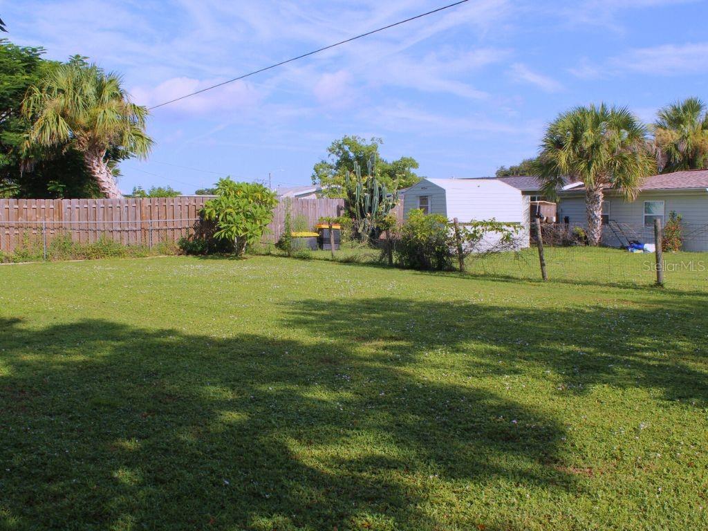Image 71 of 95 For 22268 Montrose Avenue