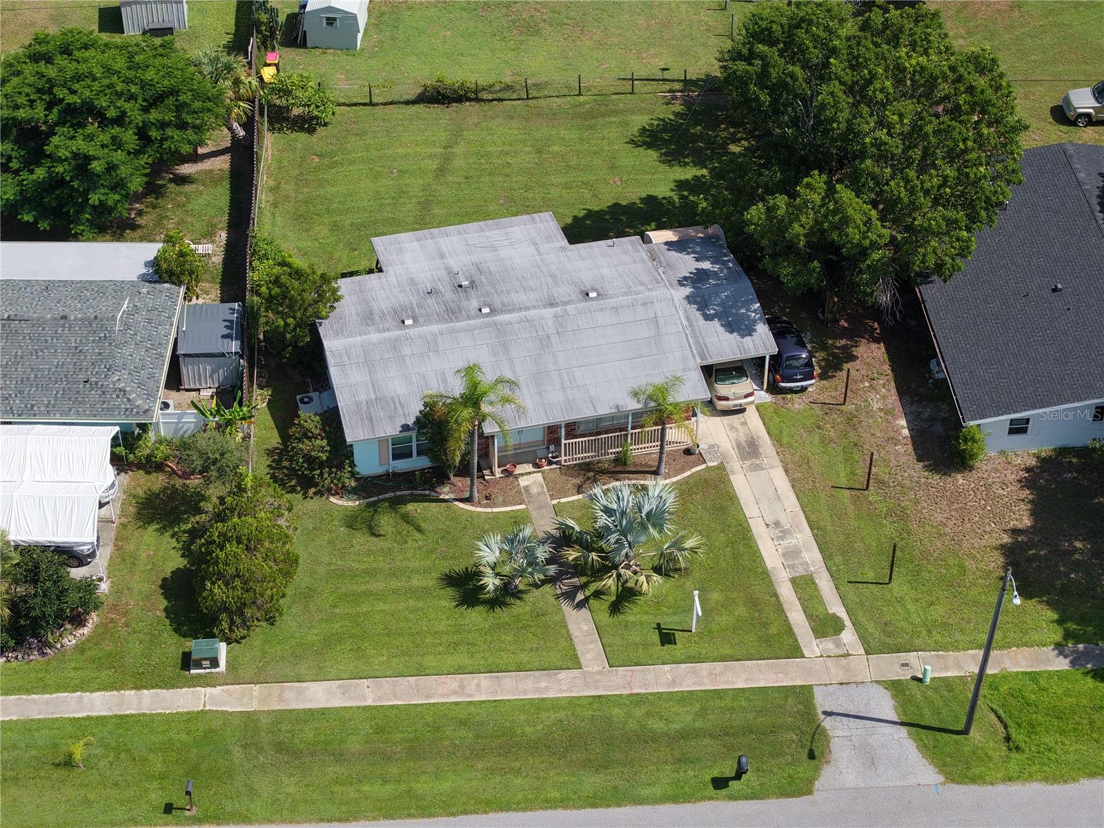 Image 87 of 95 For 22268 Montrose Avenue